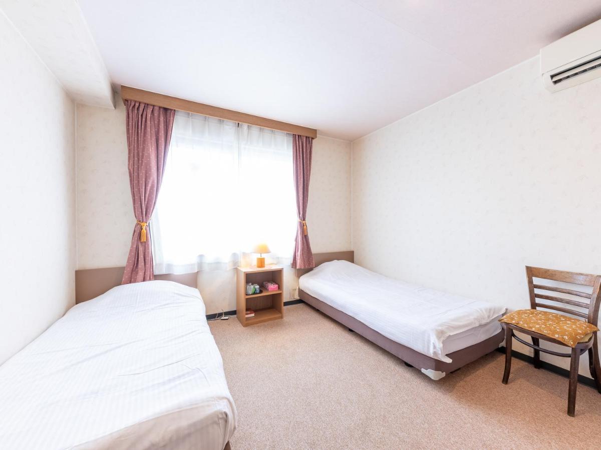 Tabist Business Hotel R Side Канадзава Екстериор снимка