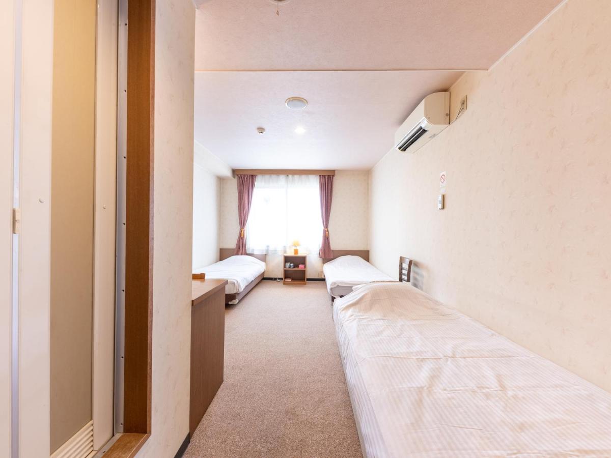 Tabist Business Hotel R Side Канадзава Екстериор снимка