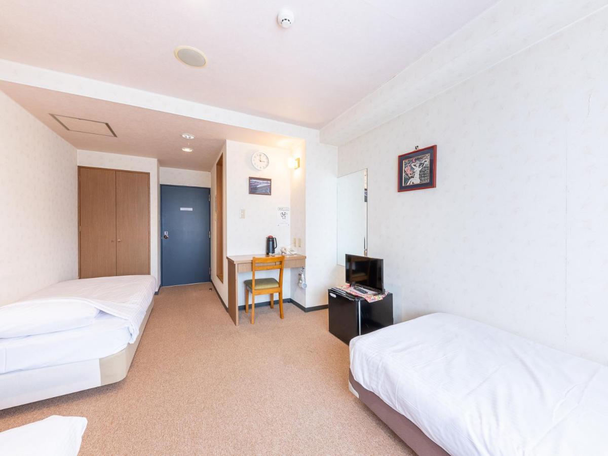 Tabist Business Hotel R Side Канадзава Екстериор снимка