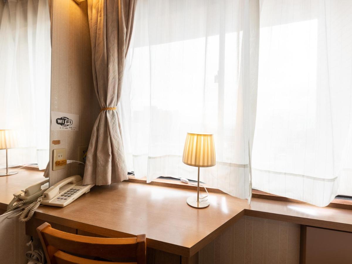 Tabist Business Hotel R Side Канадзава Екстериор снимка