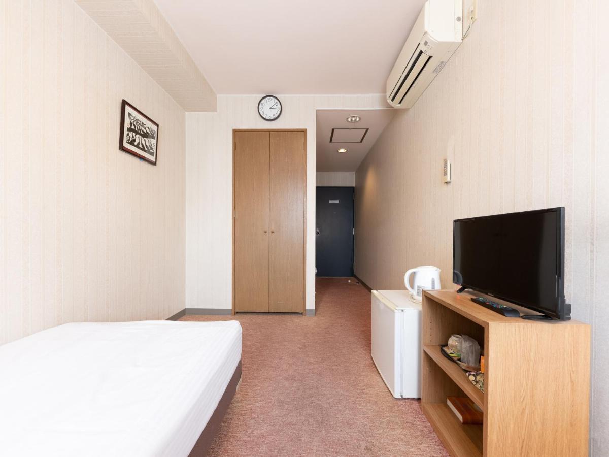 Tabist Business Hotel R Side Канадзава Екстериор снимка