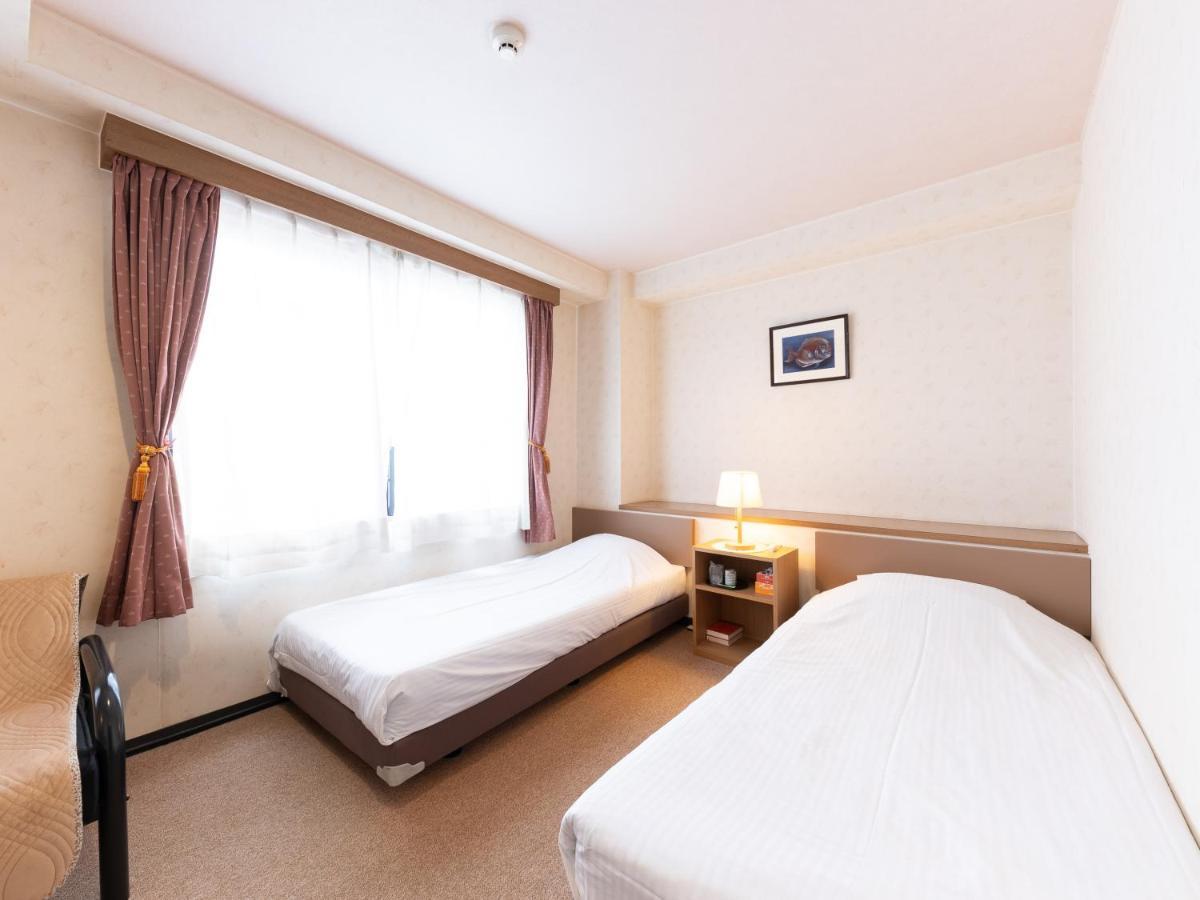 Tabist Business Hotel R Side Канадзава Екстериор снимка