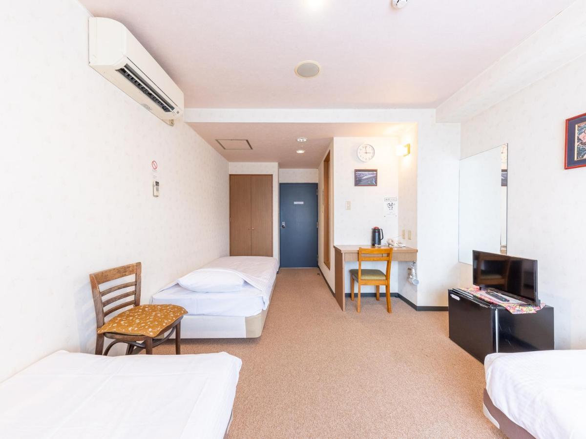 Tabist Business Hotel R Side Канадзава Екстериор снимка