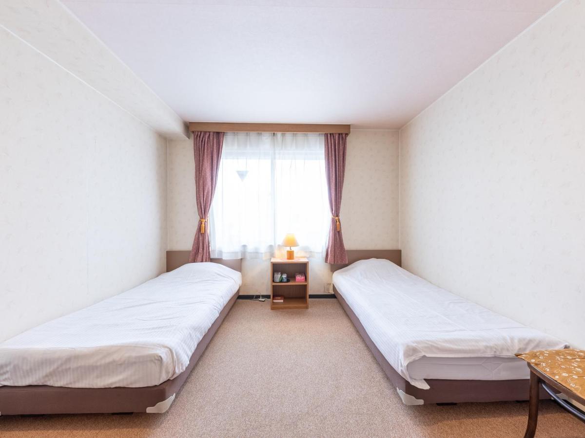 Tabist Business Hotel R Side Канадзава Екстериор снимка